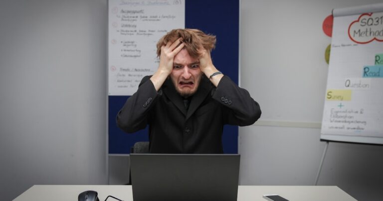 完璧という名の慢性炎症――チューリングが自分のコードを書き直し続けた理由